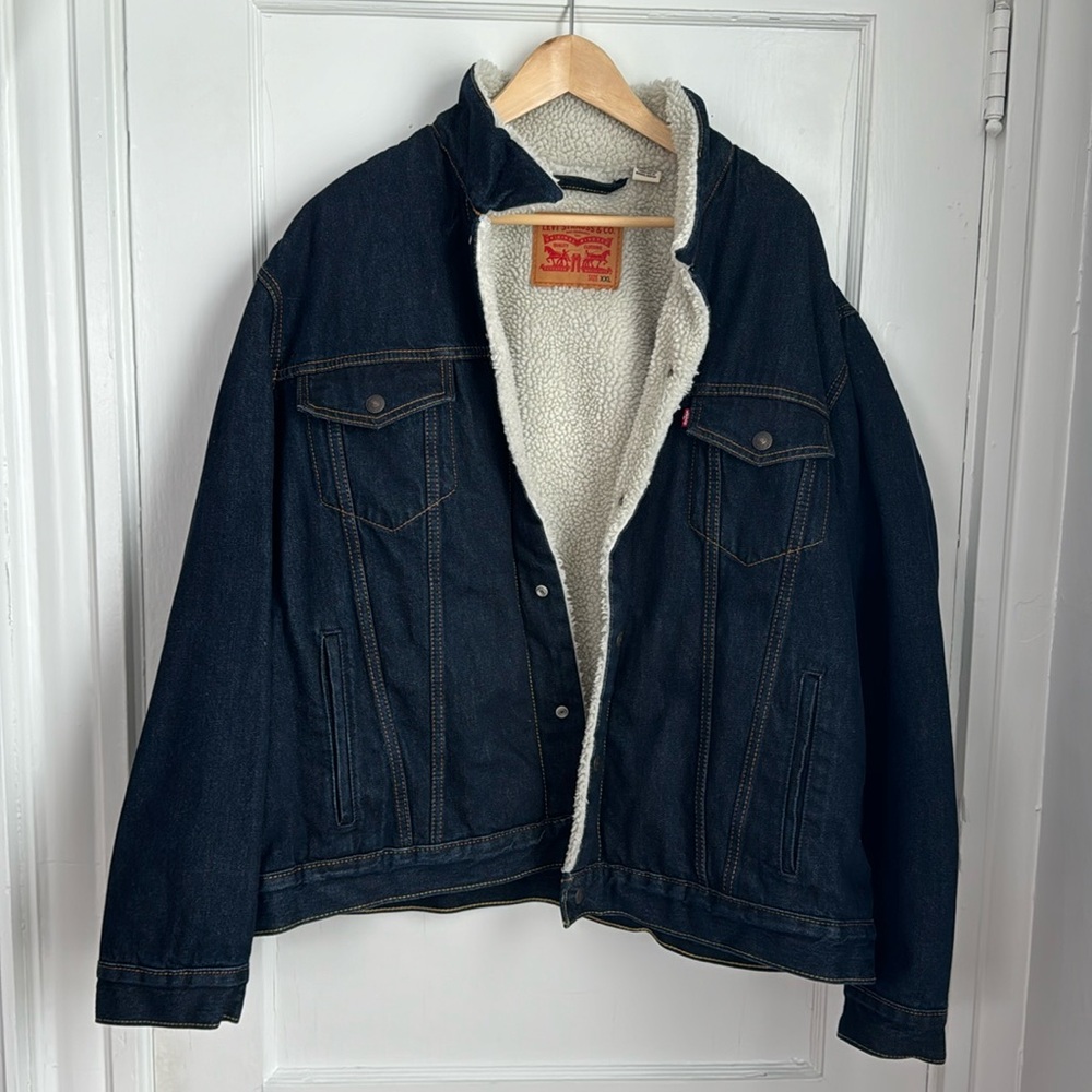 Levi’s fleece lined dark denim trucker jacket men’s size XXL